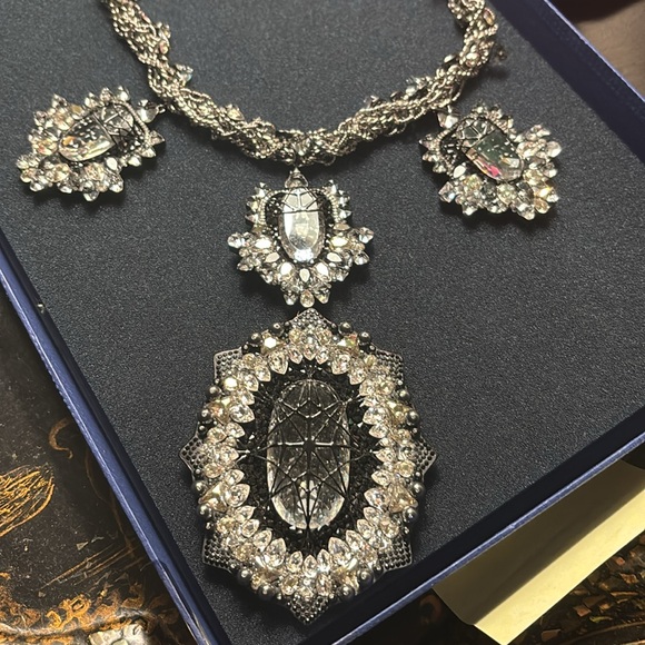 RARE Authentic Swarovski large black diamond Collar necklace. - Picture 13 of 16